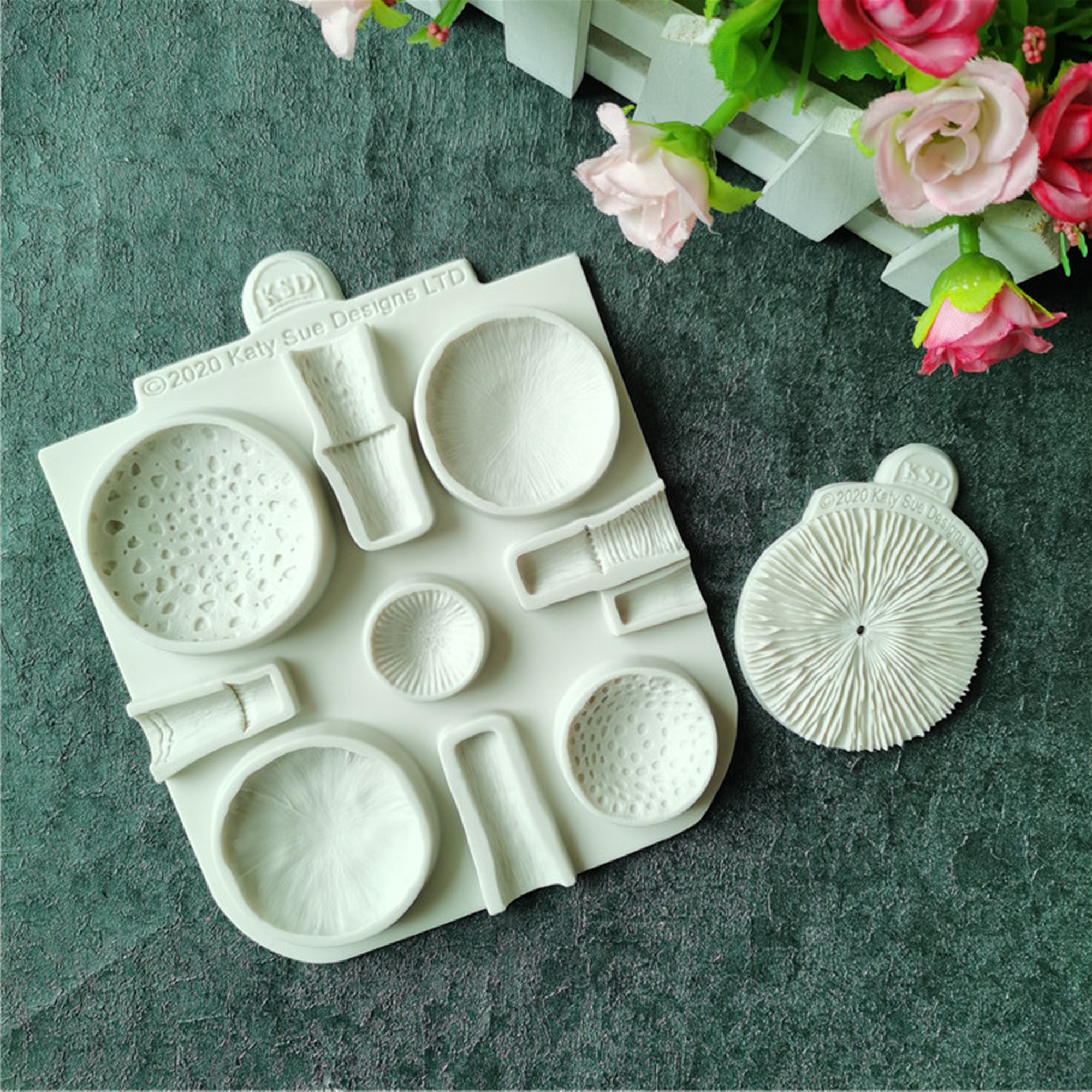 mushroom-silicone-fondant-molds-wedding-cake-decorating